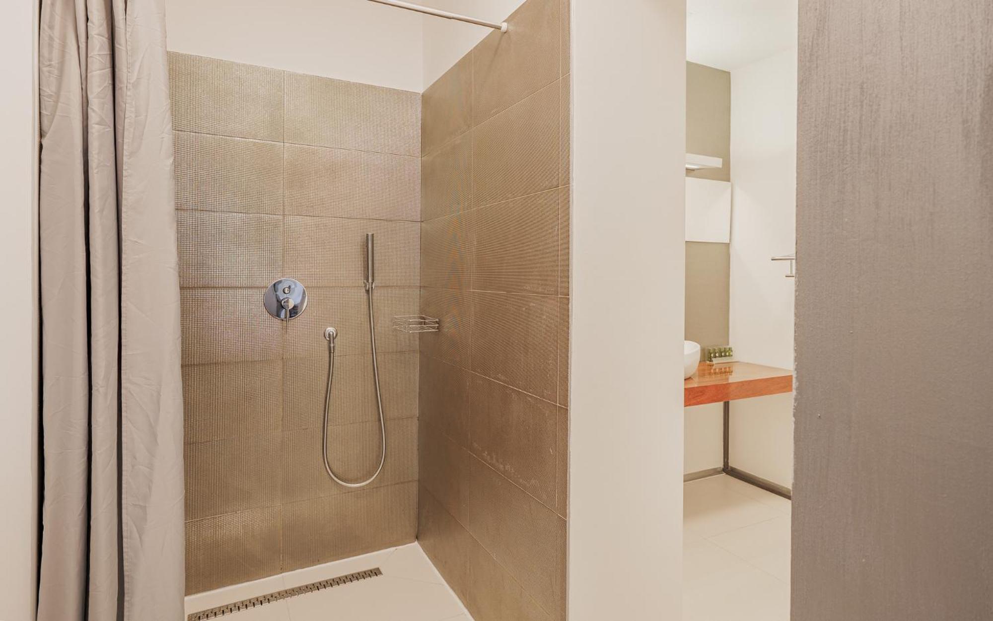 Boutique Hotel Chevalier By Bura Hotels - Adults Only Medolino Esterno foto