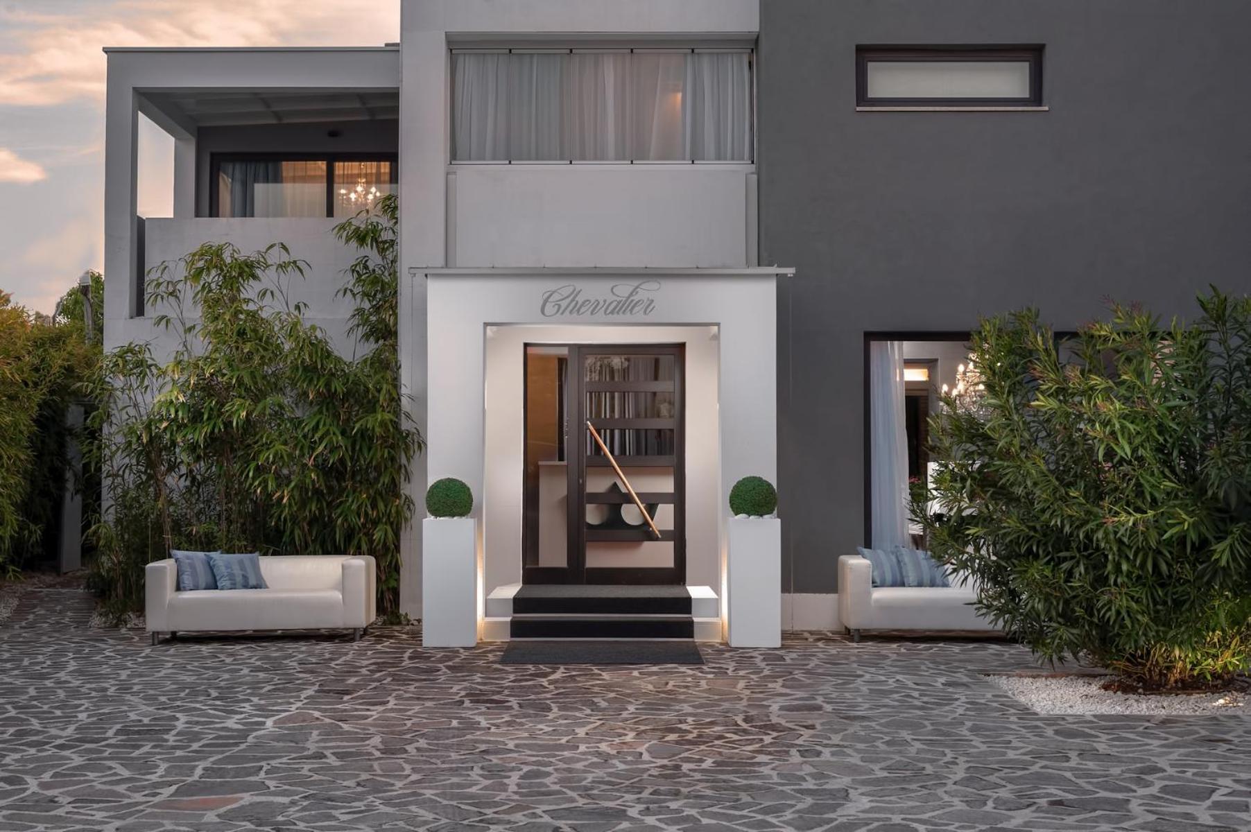 Boutique Hotel Chevalier By Bura Hotels - Adults Only Medolino Esterno foto