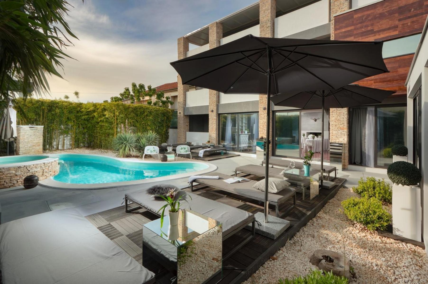 Boutique Hotel Chevalier By Bura Hotels - Adults Only Medolino Esterno foto